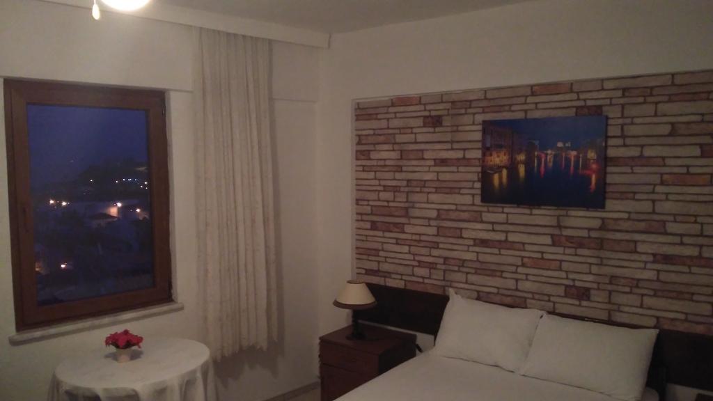 Adali Guest House Bozcaada Ngoại thất bức ảnh